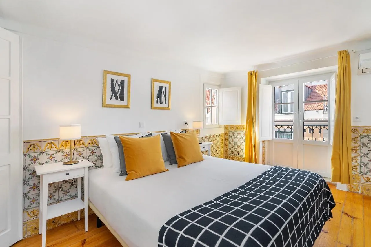 Whome Charming And Historical Apartment In Santa Justa Lisbon