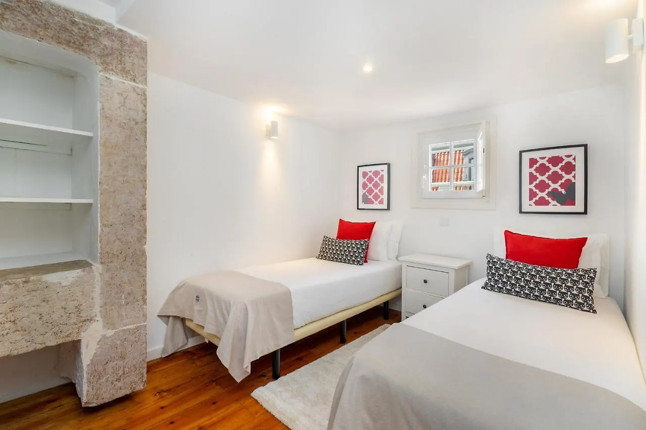 Whome Charming And Historical Apartment In Santa Justa Lisbon