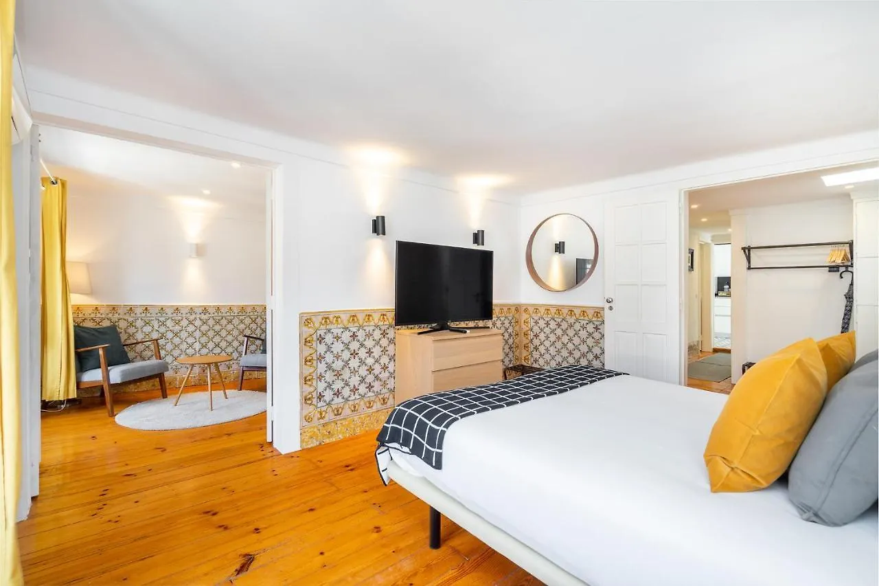 Whome Charming And Historical Apartment In Santa Justa Lisbon