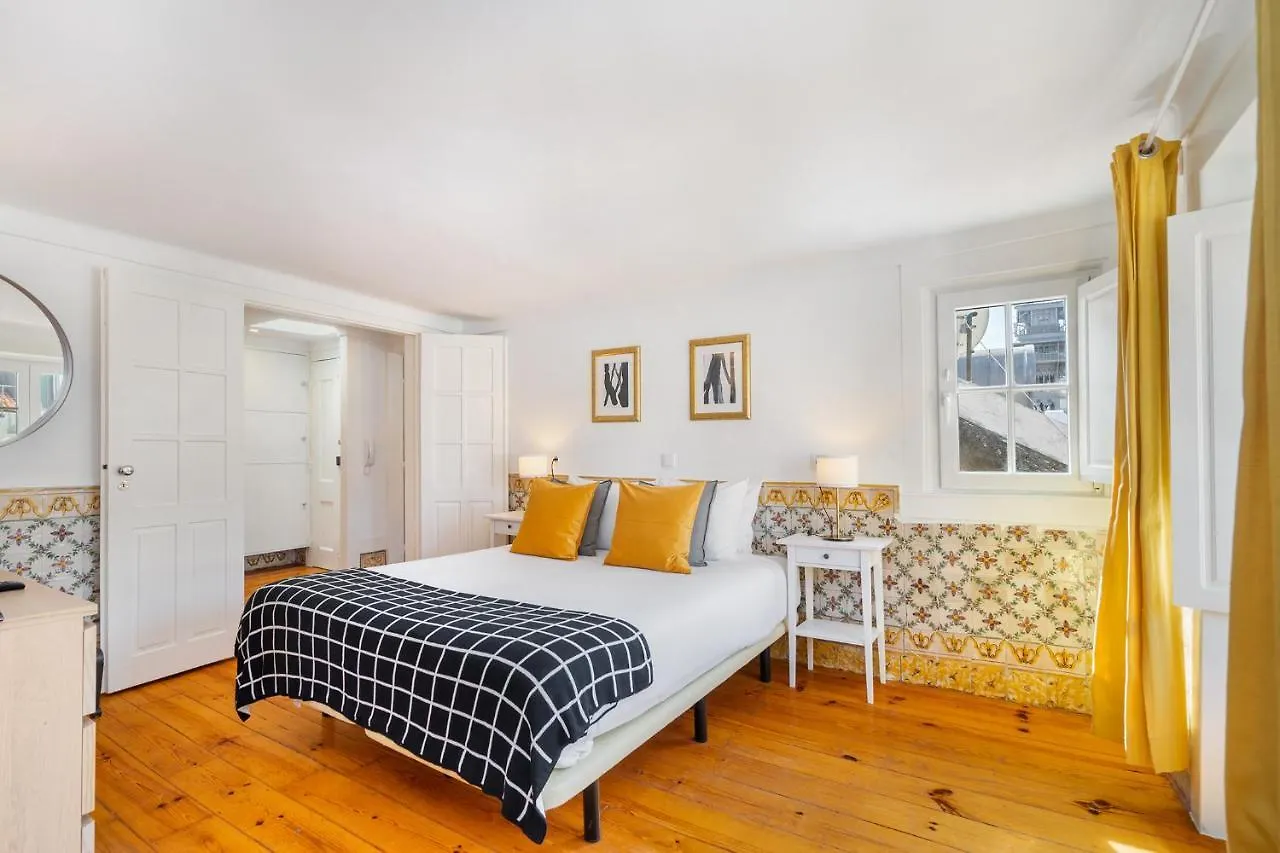 Whome Charming And Historical Apartment In Santa Justa Lisbon